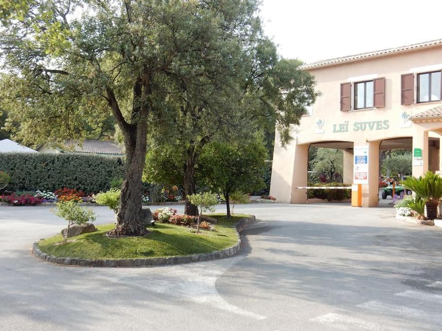 Mobile home 6-pers Camping Leï Suves-Côtes d'Azur-including airco Roquebrune-sur-Argens Exterior foto