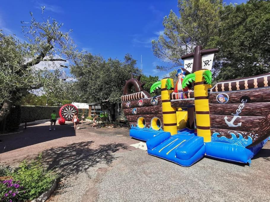 Mobile home 6-pers Camping Leï Suves-Côtes d'Azur-including airco Roquebrune-sur-Argens Exterior foto
